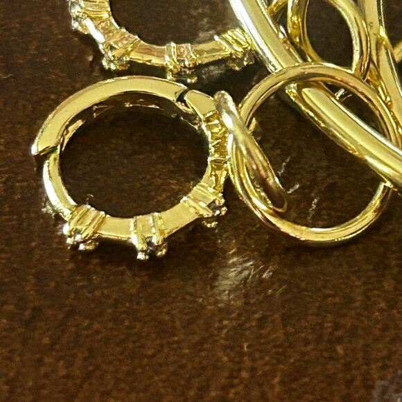 6 Pairs of Stylish Fashion & Designer Hoops - Picture 8 of 12